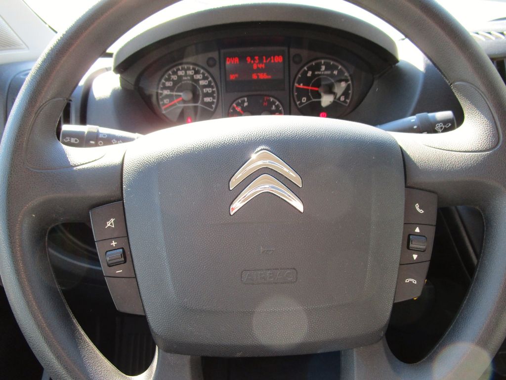 CITROEN Jumper 33 2.2 BlueHDi 140 L2H2-image-10