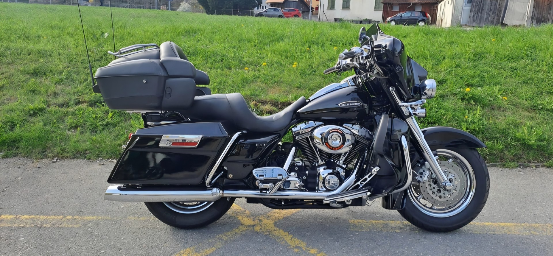 HARLEY-DAVIDSON FLHTCUI Electra Glide Ultra Classic CVO-image-4