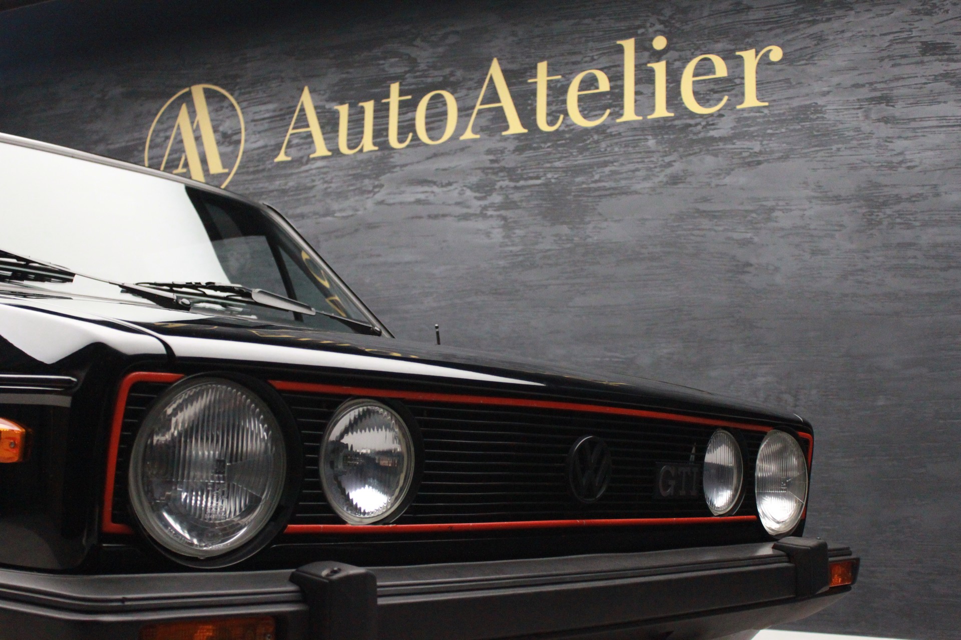 VW Golf 1600 GTI-image-3