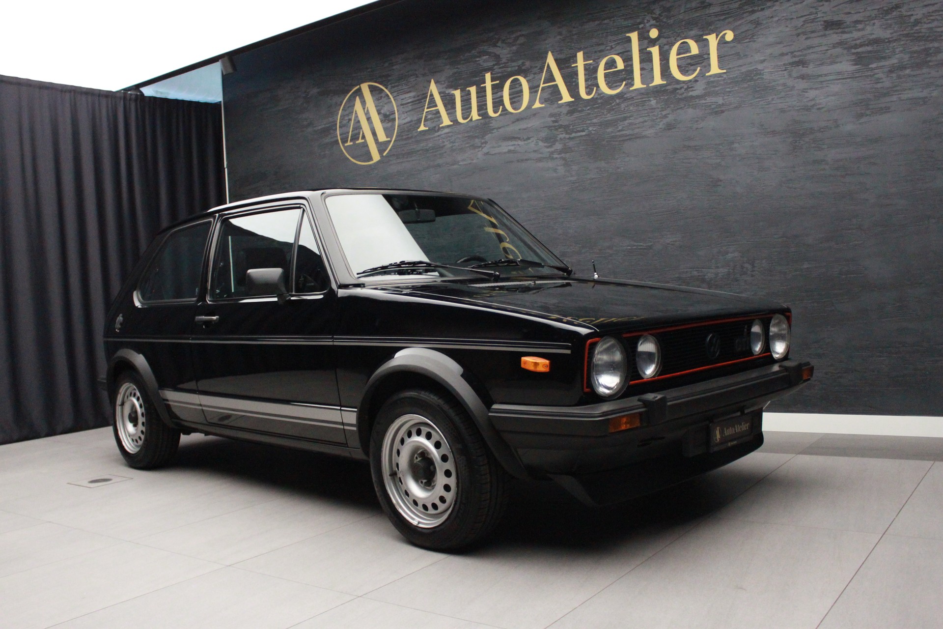 VW Golf 1600 GTI-image-1