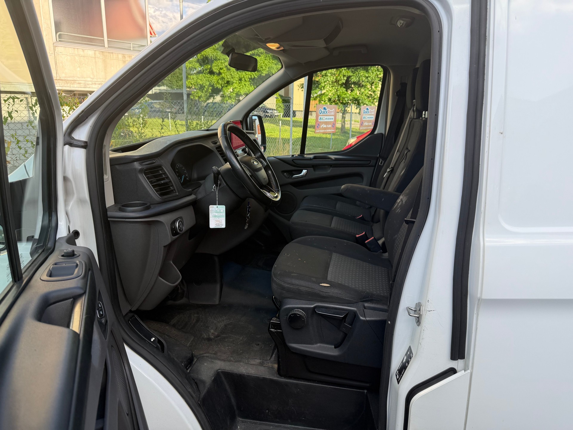 FORD Transit Custom Van 280 L1H1 Trend A-image-4