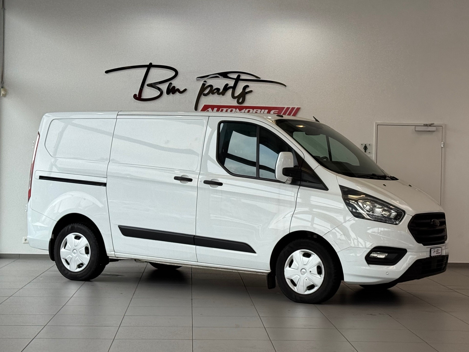 FORD Transit Custom Van 280 L1H1 Trend A-image-0