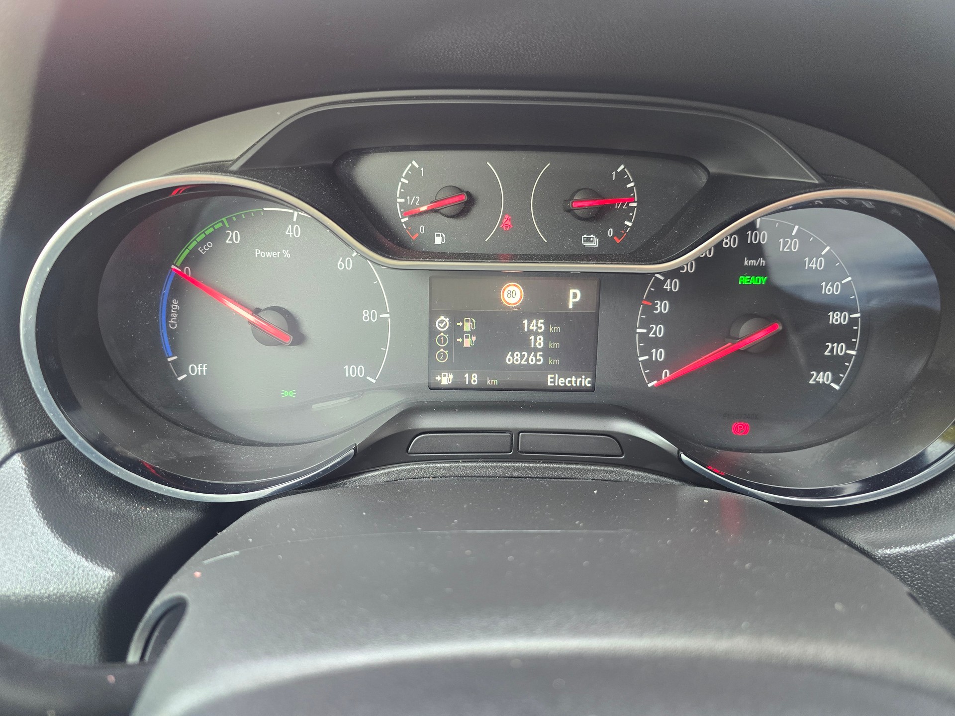 OPEL Grandland X 1.6 Hybrid4 Excellence Automatik-image-23