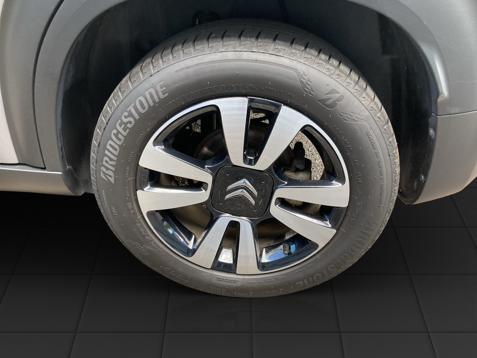 CITROEN C3 Aircross 1.2i PureTech Shine-image-9