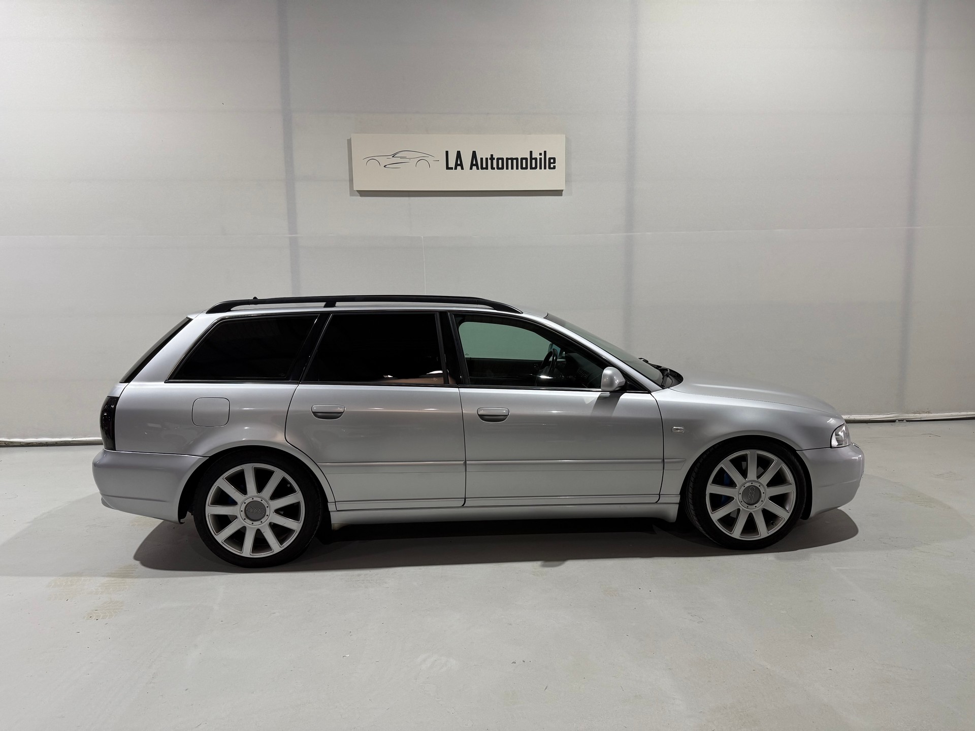AUDI S4 Avant quattro-image-6