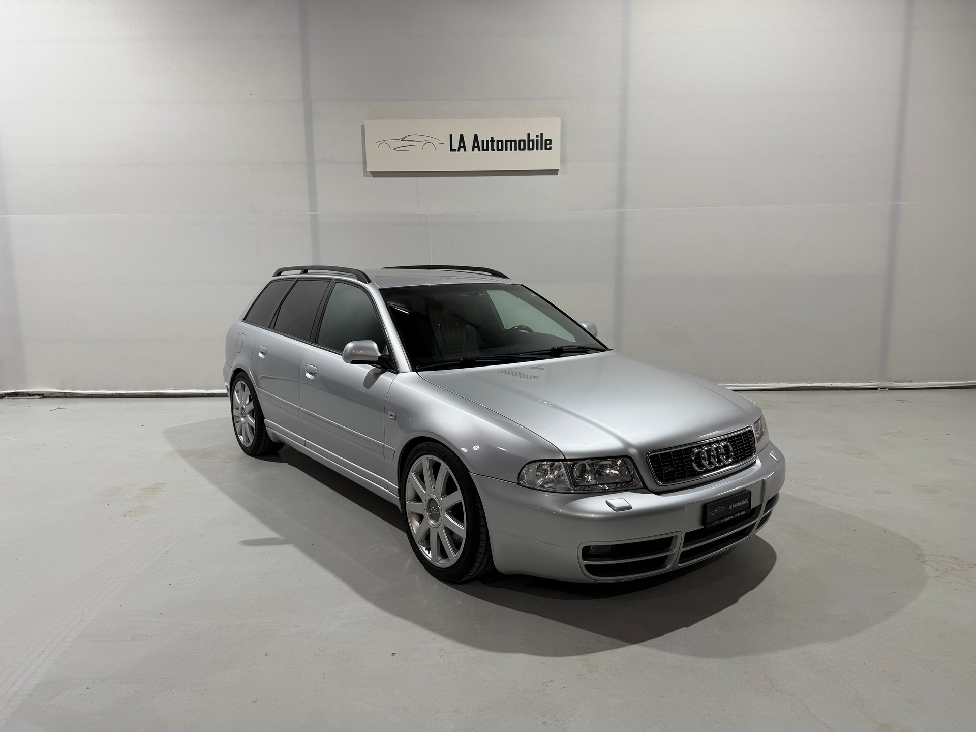 AUDI S4 Avant quattro-image-4