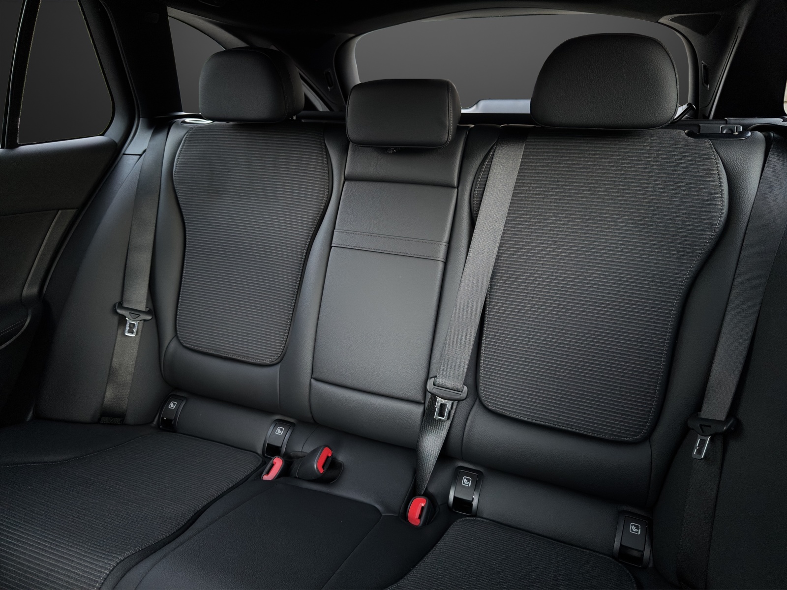 MERCEDES-BENZ C 220 d T 4 Matic Swiss Star-image-14