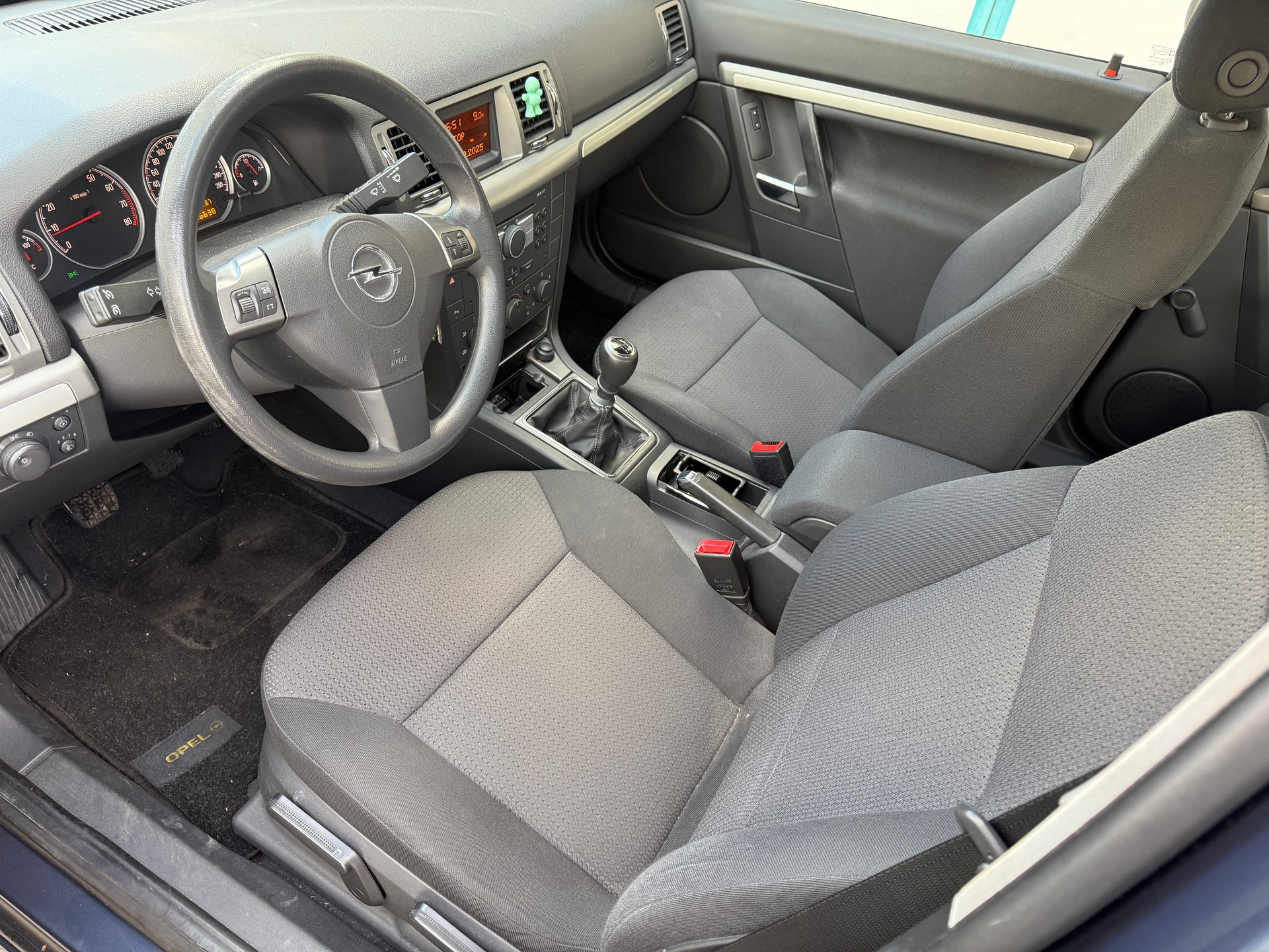 OPEL Vectra 2.2 Elegance-image-8