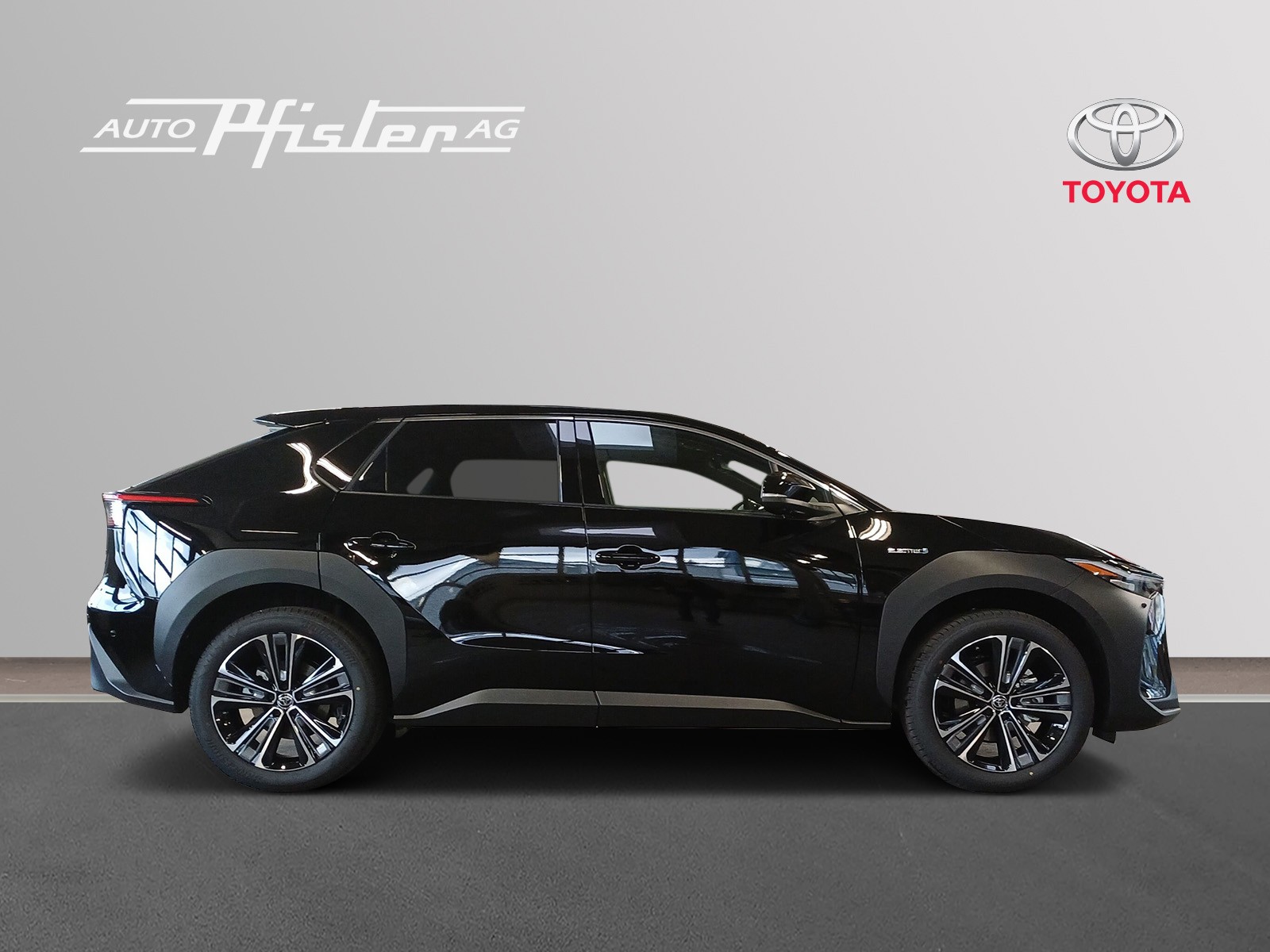 TOYOTA bZ4X Premium AWD-image-2