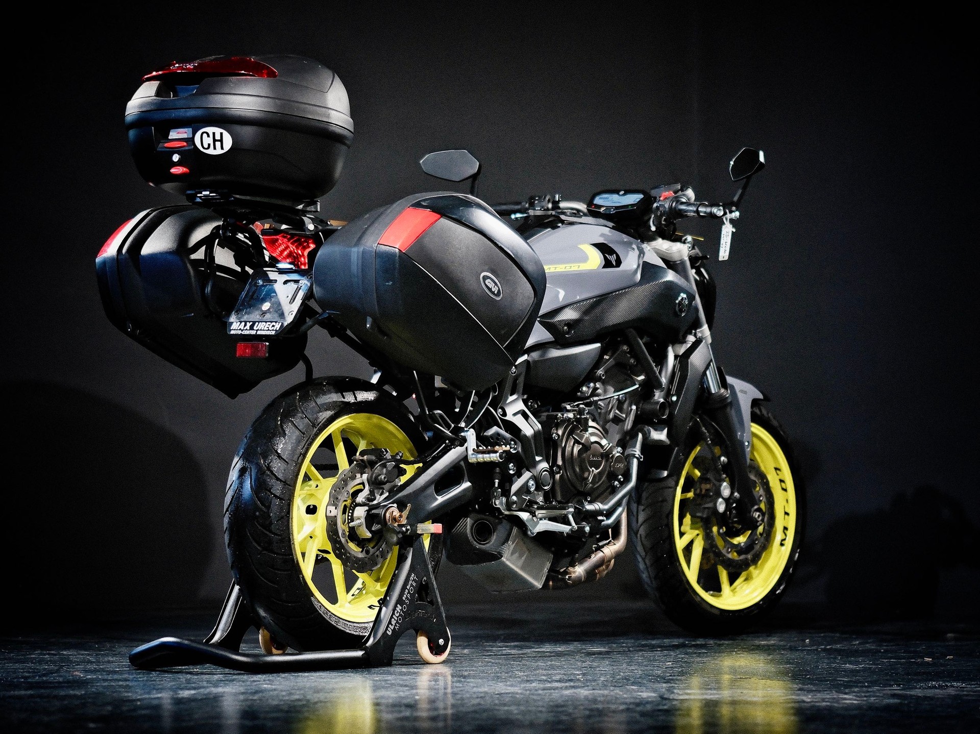 YAMAHA MT-07 ABS-showroom-element-2