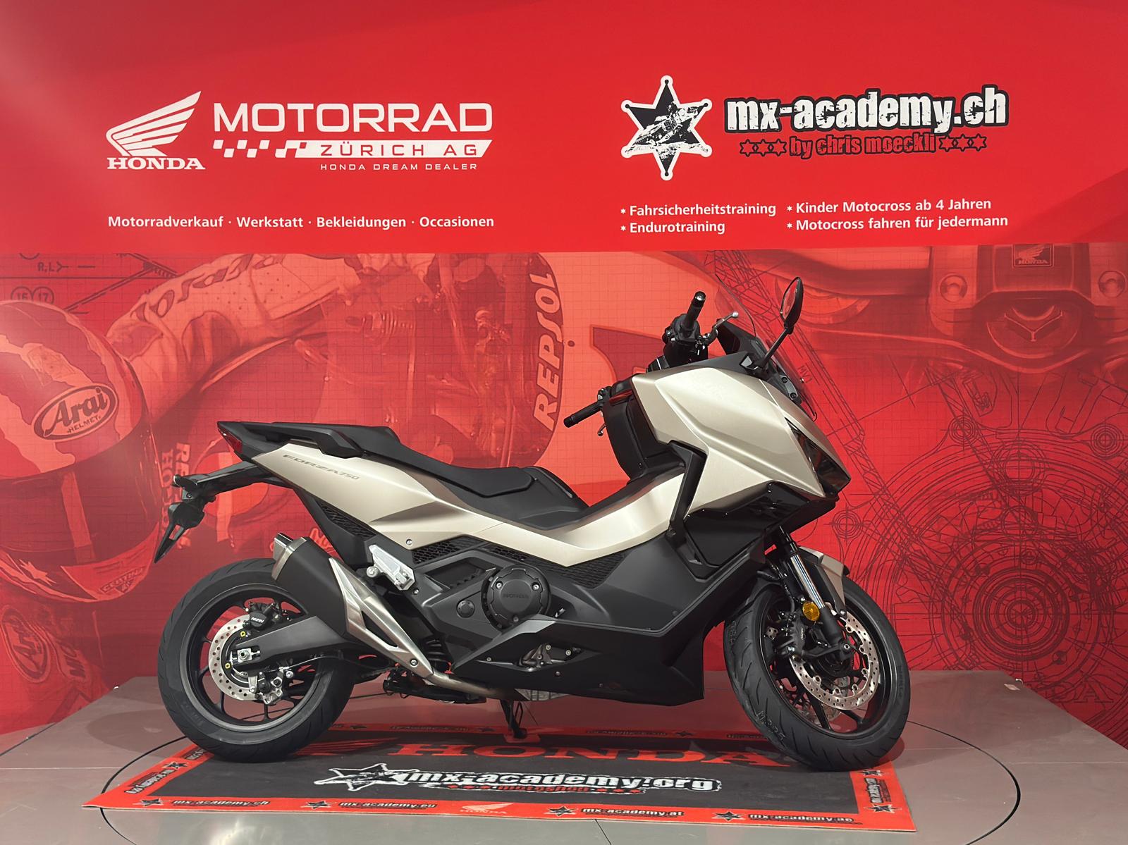 HONDA FORZA 750*Modell 2026**Neufahrzeug**Matte Warm Ash Metallic**Jetzt reservieren möglich-showroom-element-1