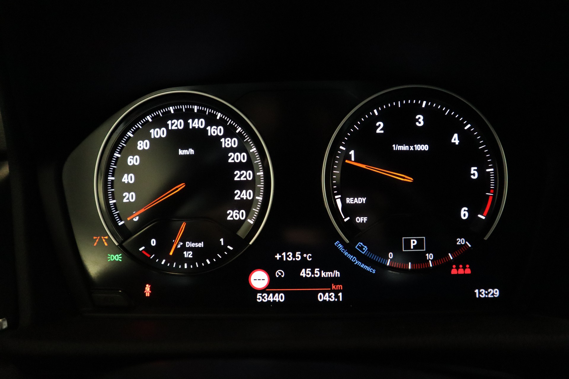 BMW 220d xDrive Active Tourer AHK M-Sportpaket Steptronic 4x4 Euro 6-image-8