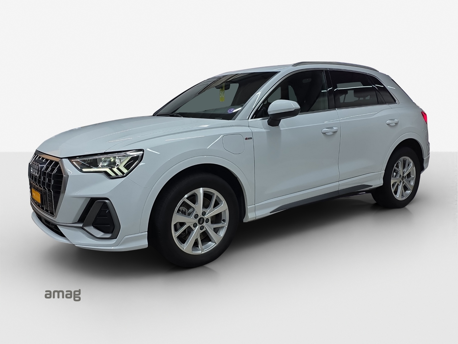 AUDI Q3 45 TFSI e S line Attraction S-tronic-image-0