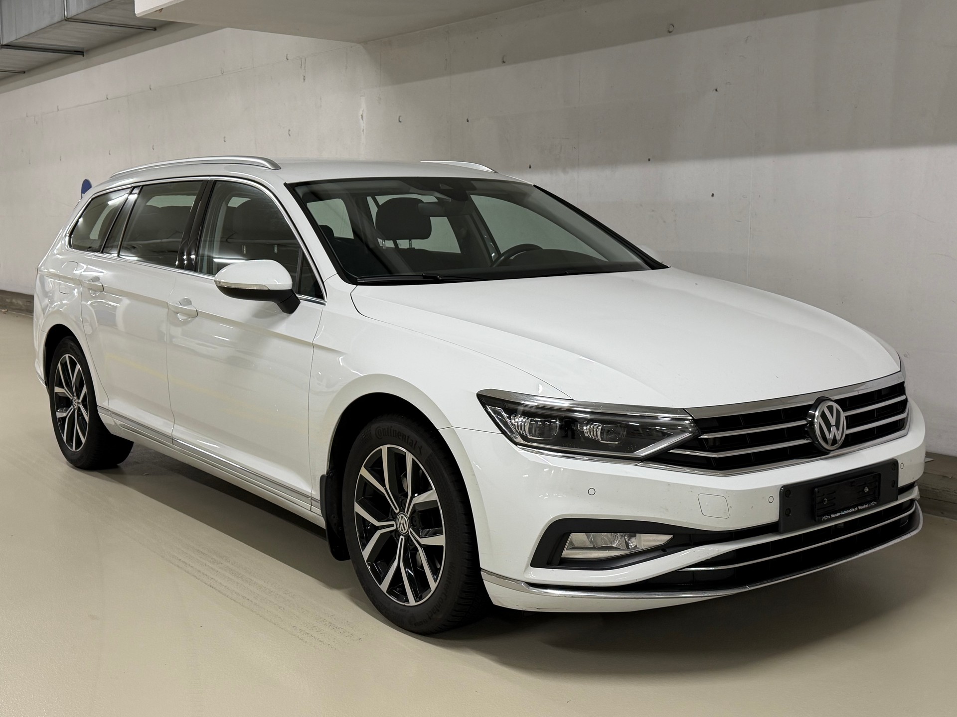 VW Passat 2.0 TDI BMT Elegance 4Motion DSG-image-2