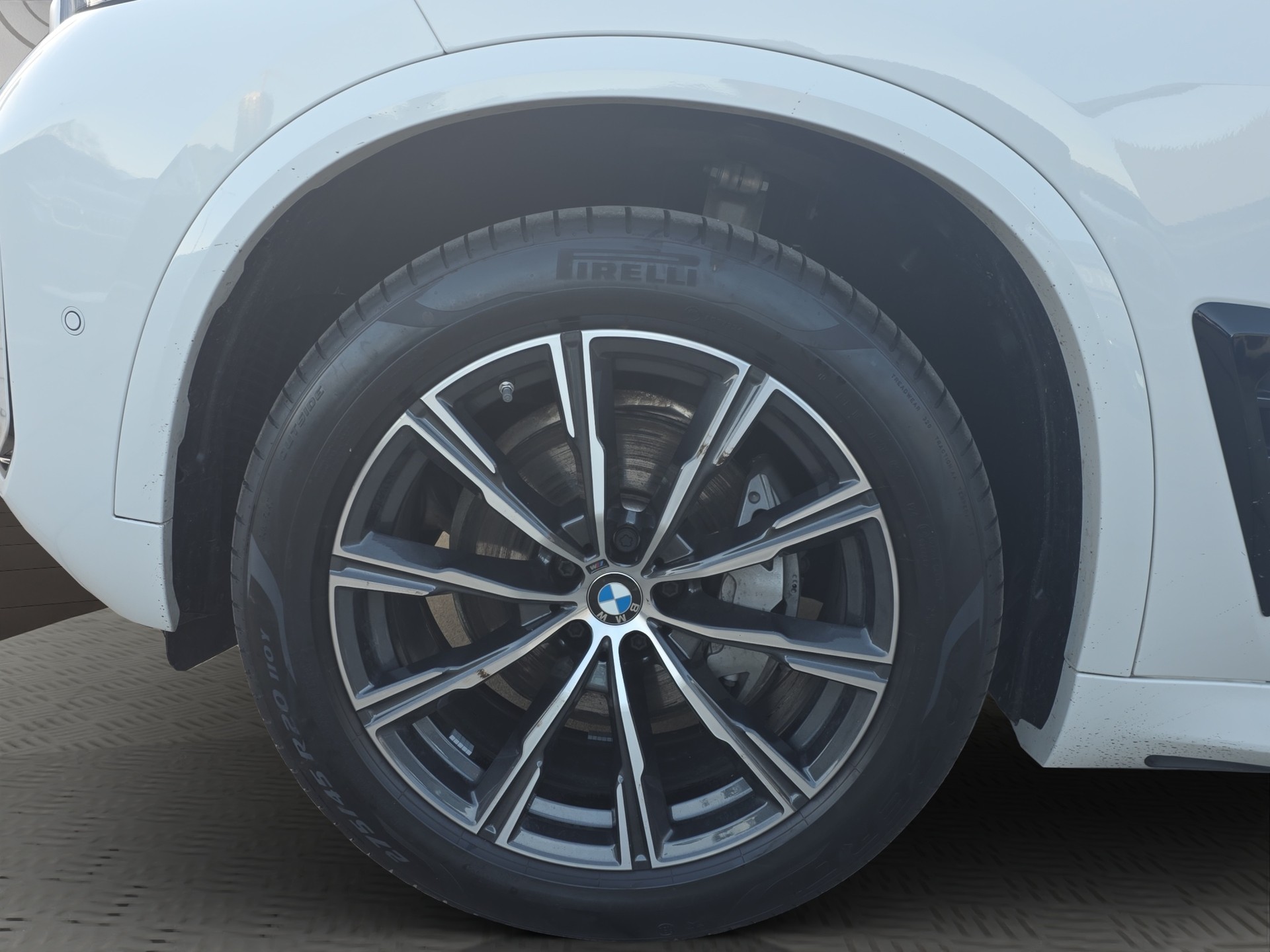 BMW X5 xDrive 48V 30d M Sport Steptronic-image-5