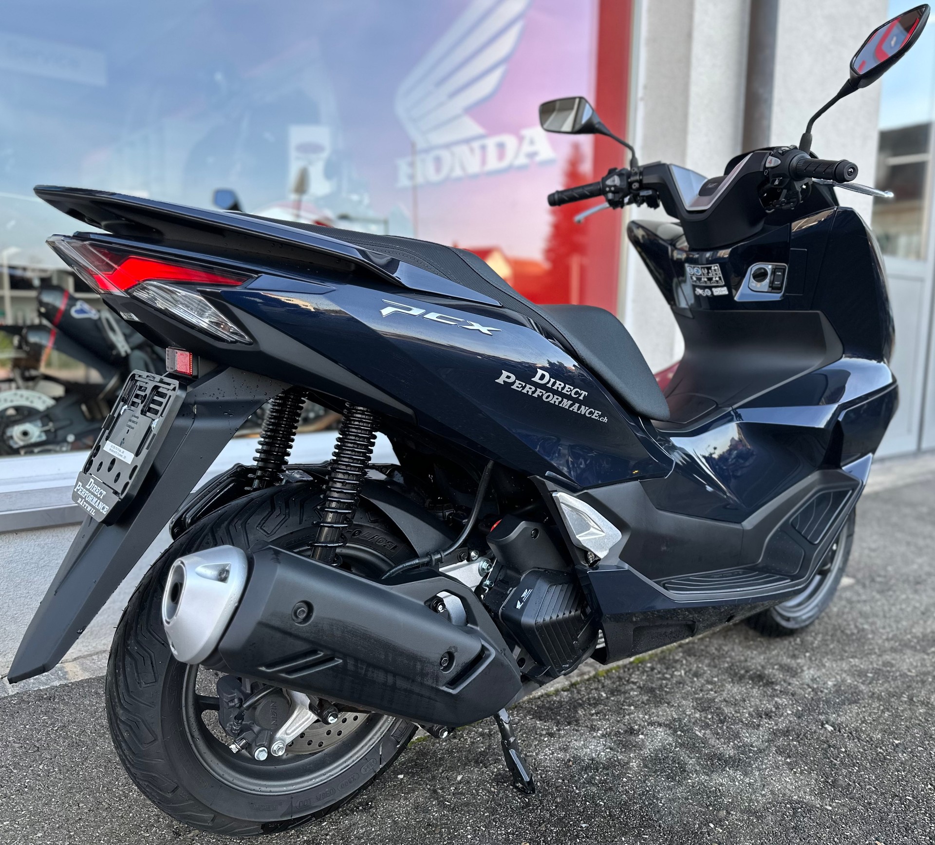 HONDA PCX 125 i ABS-showroom-element-3