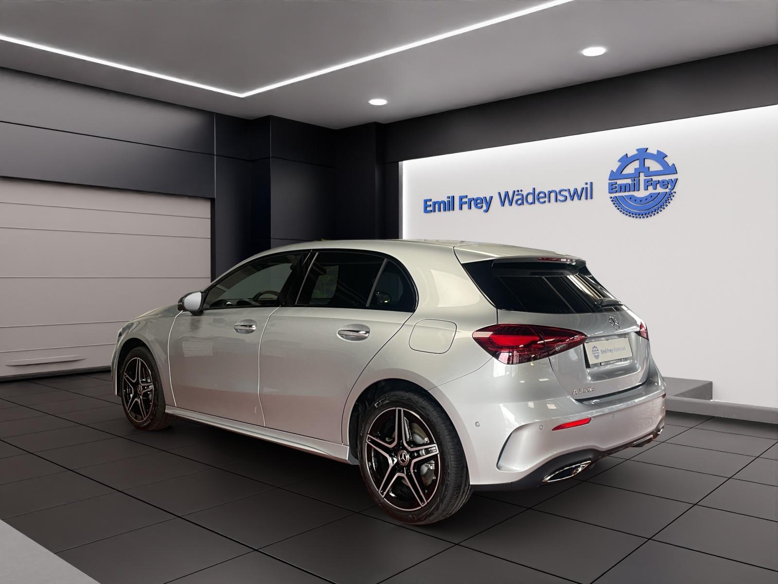 MERCEDES-BENZ A 250 e EQ Star AMG Line-image-2