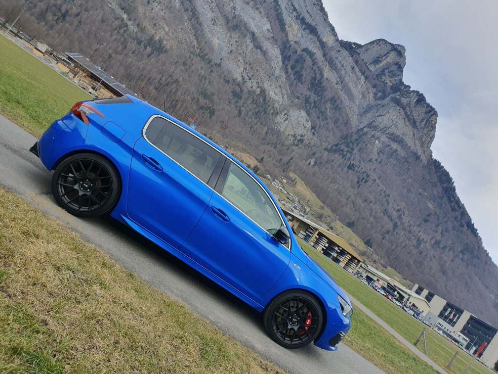 PEUGEOT 308 1.6 PureTech GTi 262 PS Edition-image-7