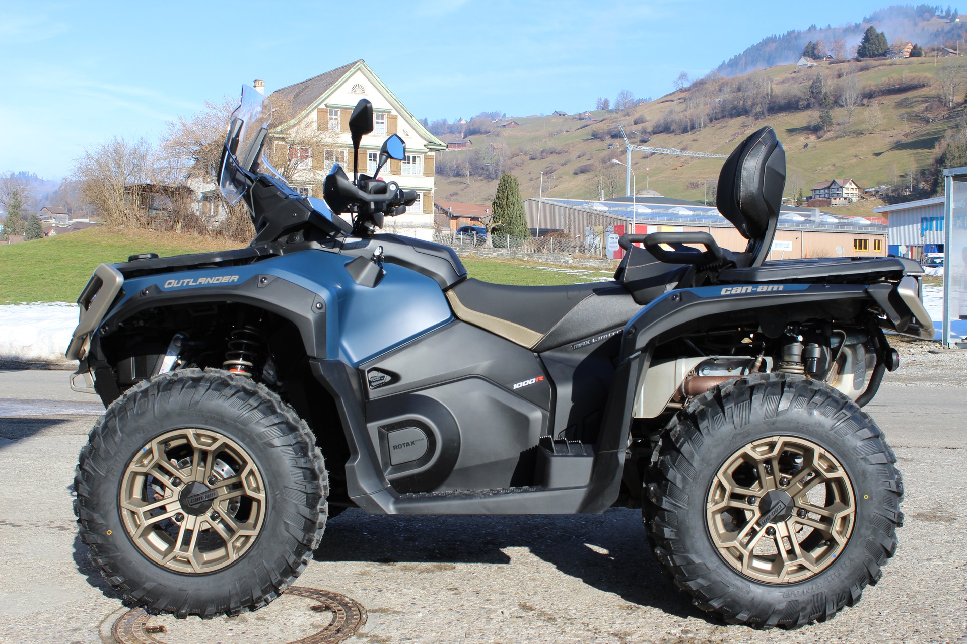 CAN-AM Outlander-image-7
