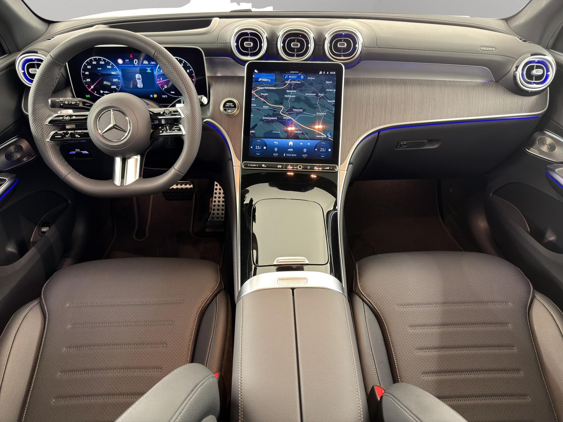 MERCEDES-BENZ GLC 300 AMG Line 4matic-image-7