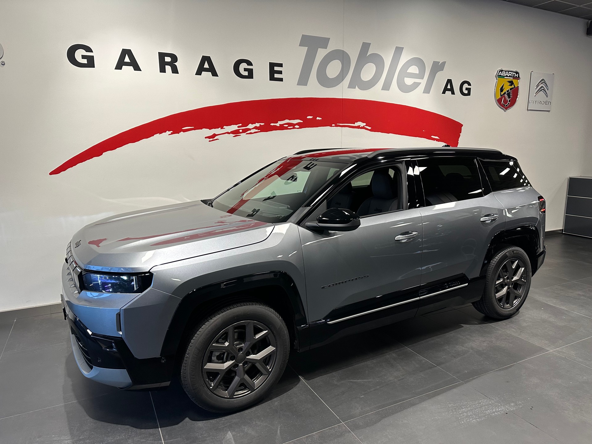 JEEP Compass 1.2 T e-Hybrid First Edition-image-6