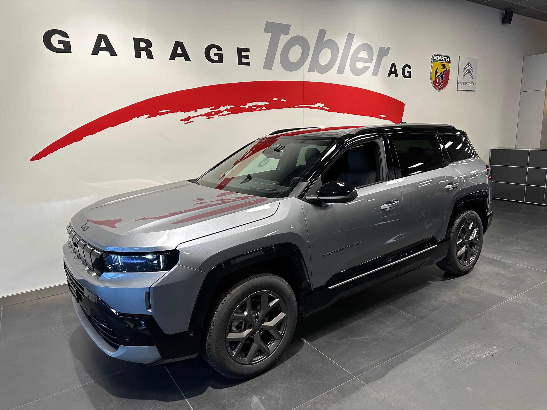 JEEP Compass 1.2 T e-Hybrid First Edition-image-5