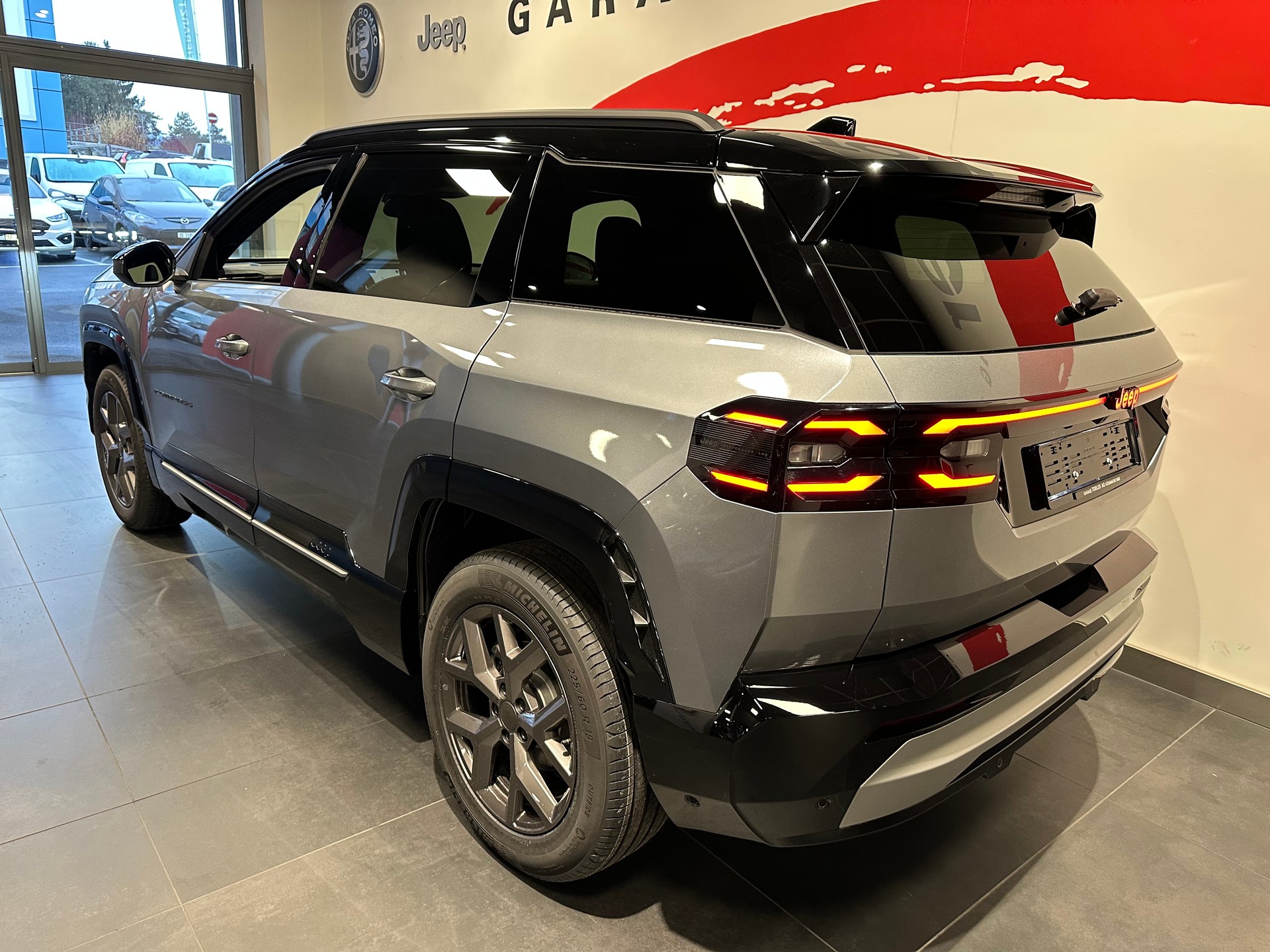 JEEP Compass 1.2 T e-Hybrid First Edition-image-17
