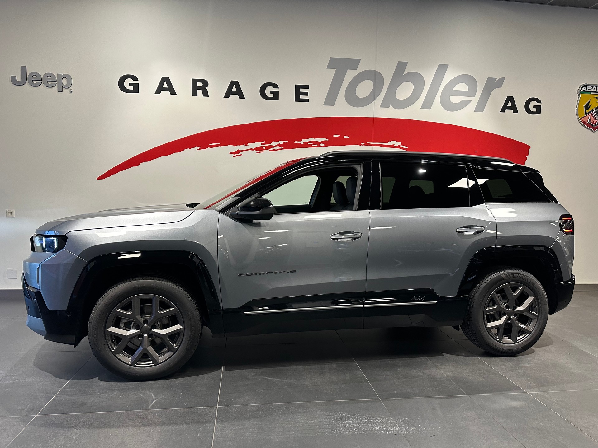 JEEP Compass 1.2 T e-Hybrid First Edition-image-11