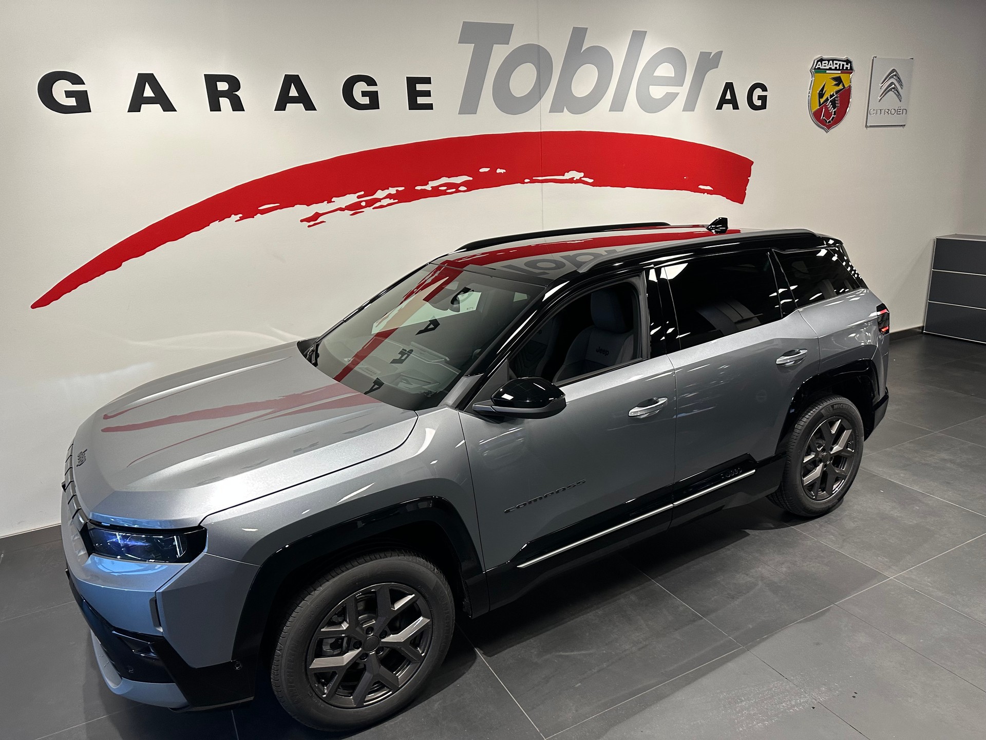 JEEP Compass 1.2 T e-Hybrid First Edition-image-9