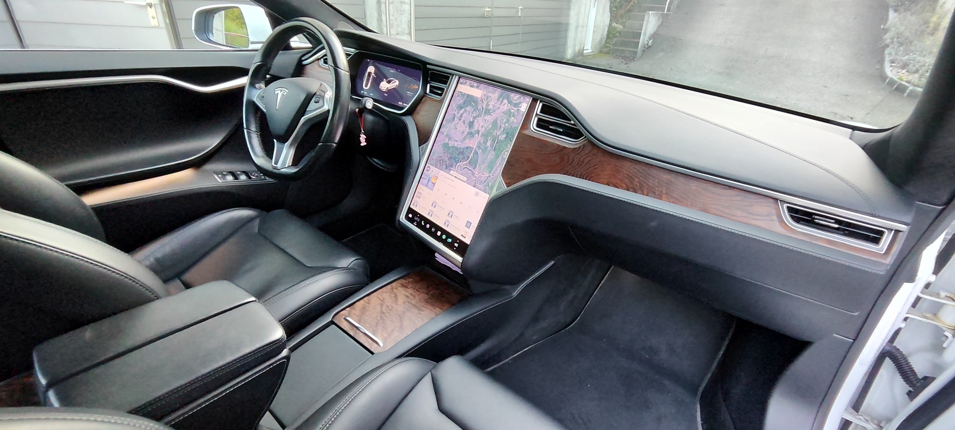TESLA Model S 100 D-image-5