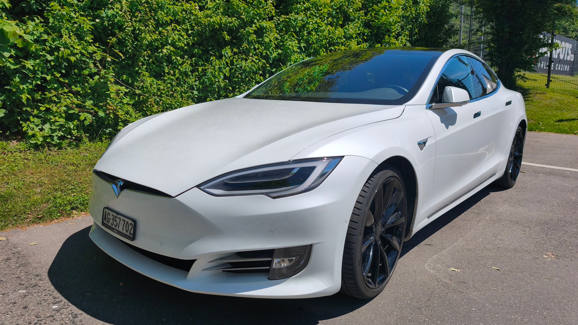 TESLA Model S 100 D-image-1