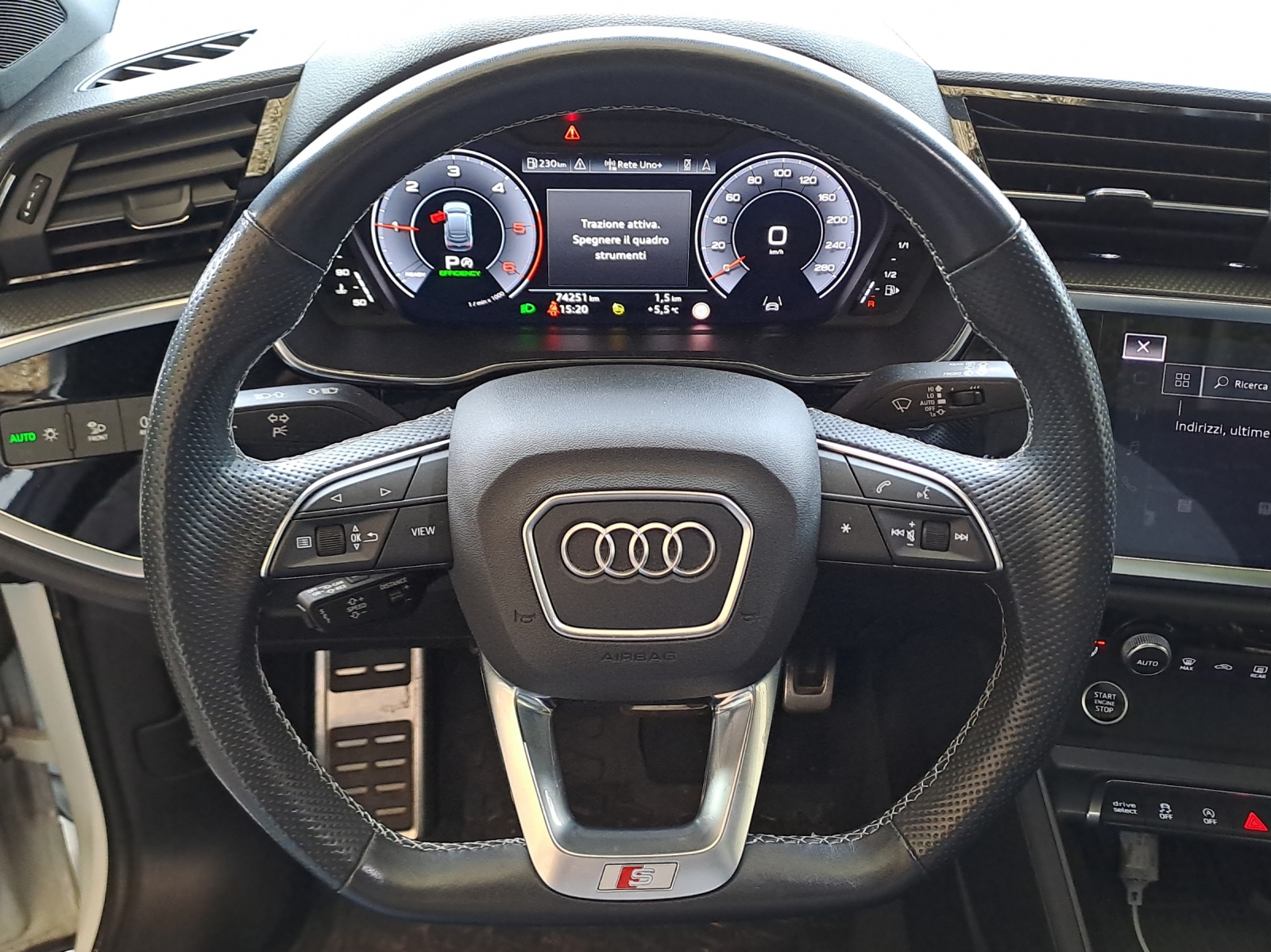 AUDI Q3 Sportback 40 TDI S line Attraction quattro S-tronic-image-9