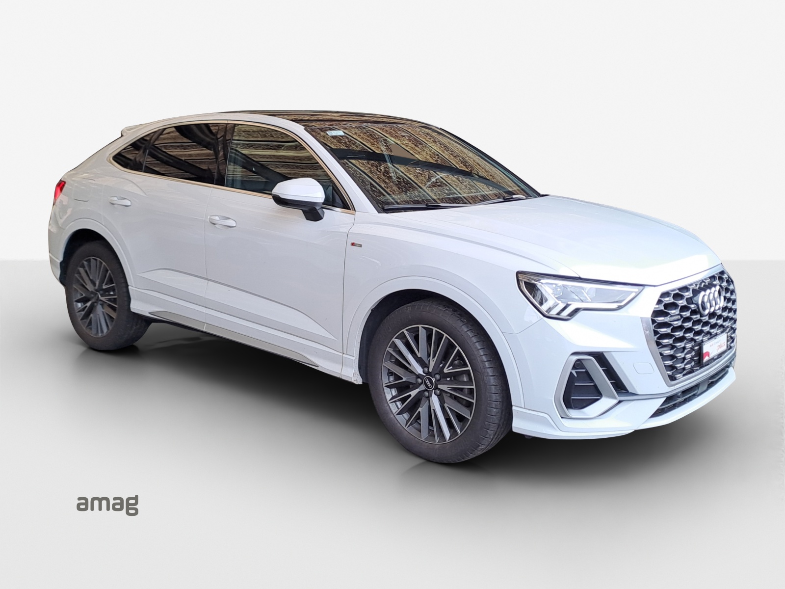 AUDI Q3 Sportback 40 TDI S line Attraction quattro S-tronic-image-5