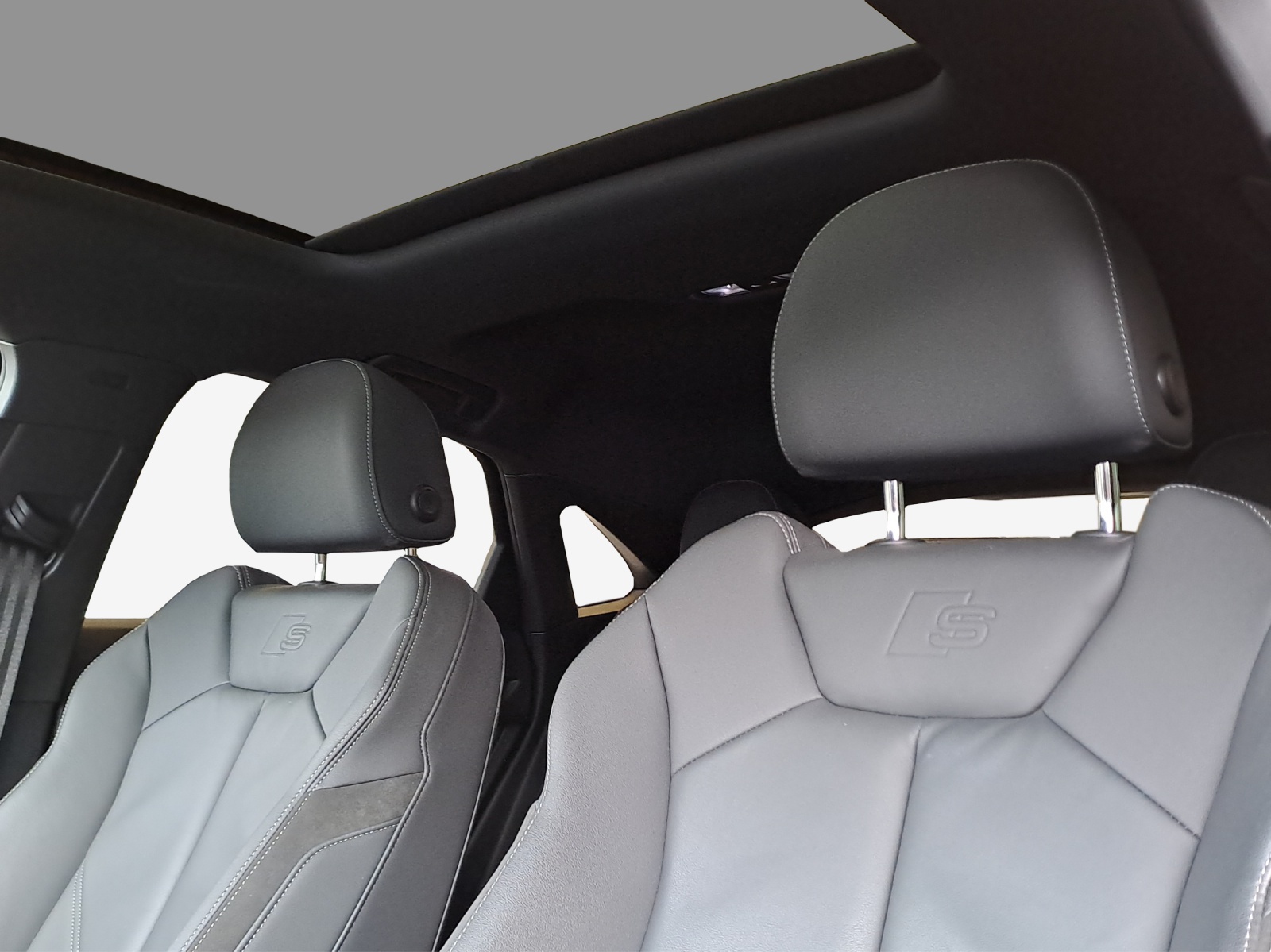 AUDI Q3 Sportback 40 TDI S line Attraction quattro S-tronic-image-14