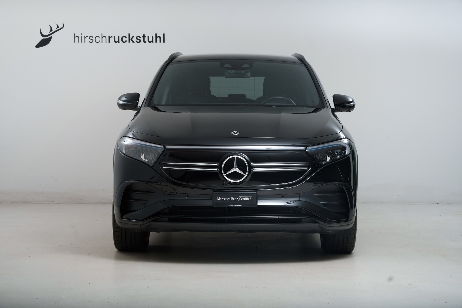 MERCEDES-BENZ EQA 300 AMG Line 4Matic-image-1