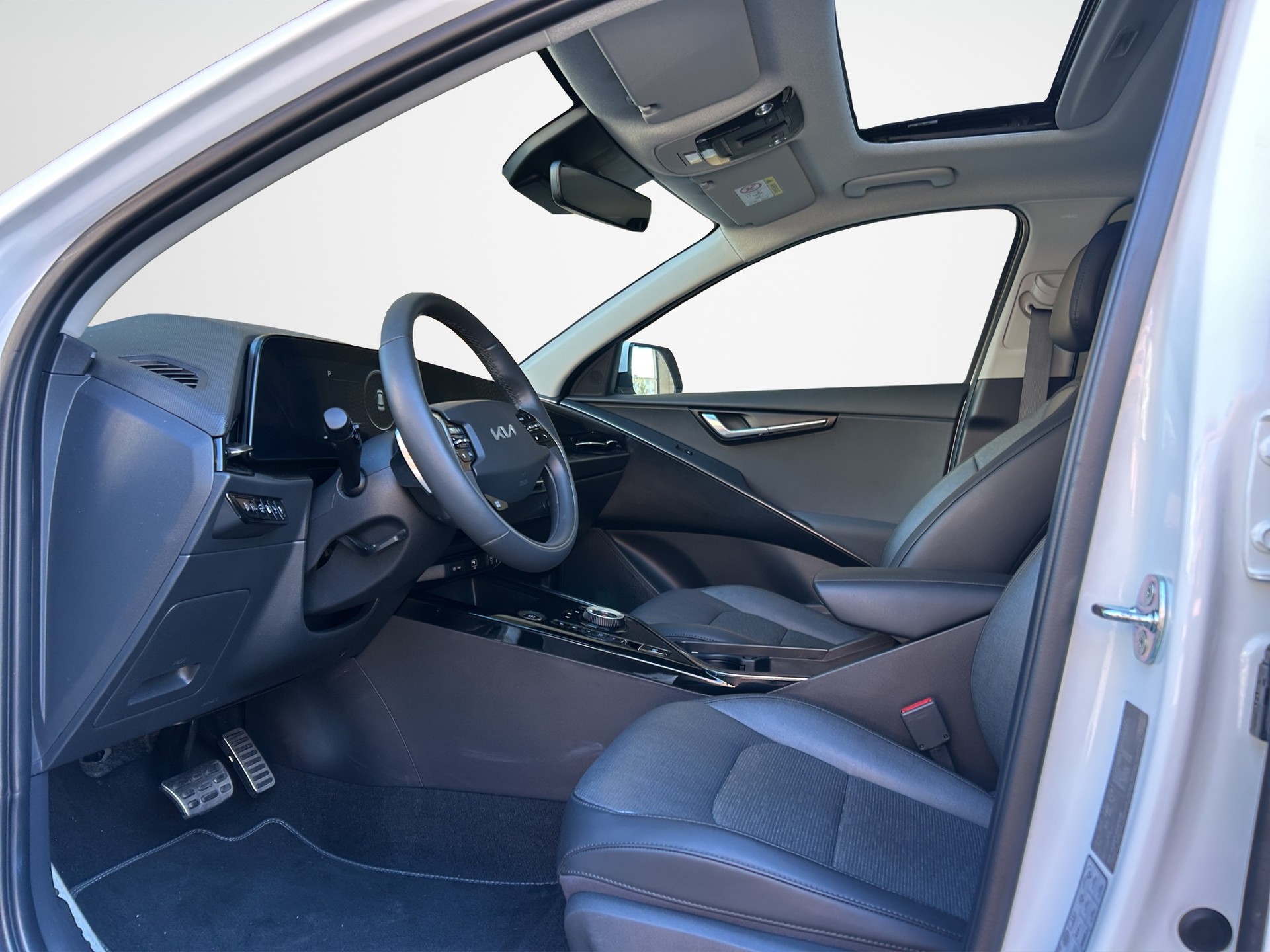 KIA Niro 1.6GDi Plug-in Hybrid Style DCT-image-5
