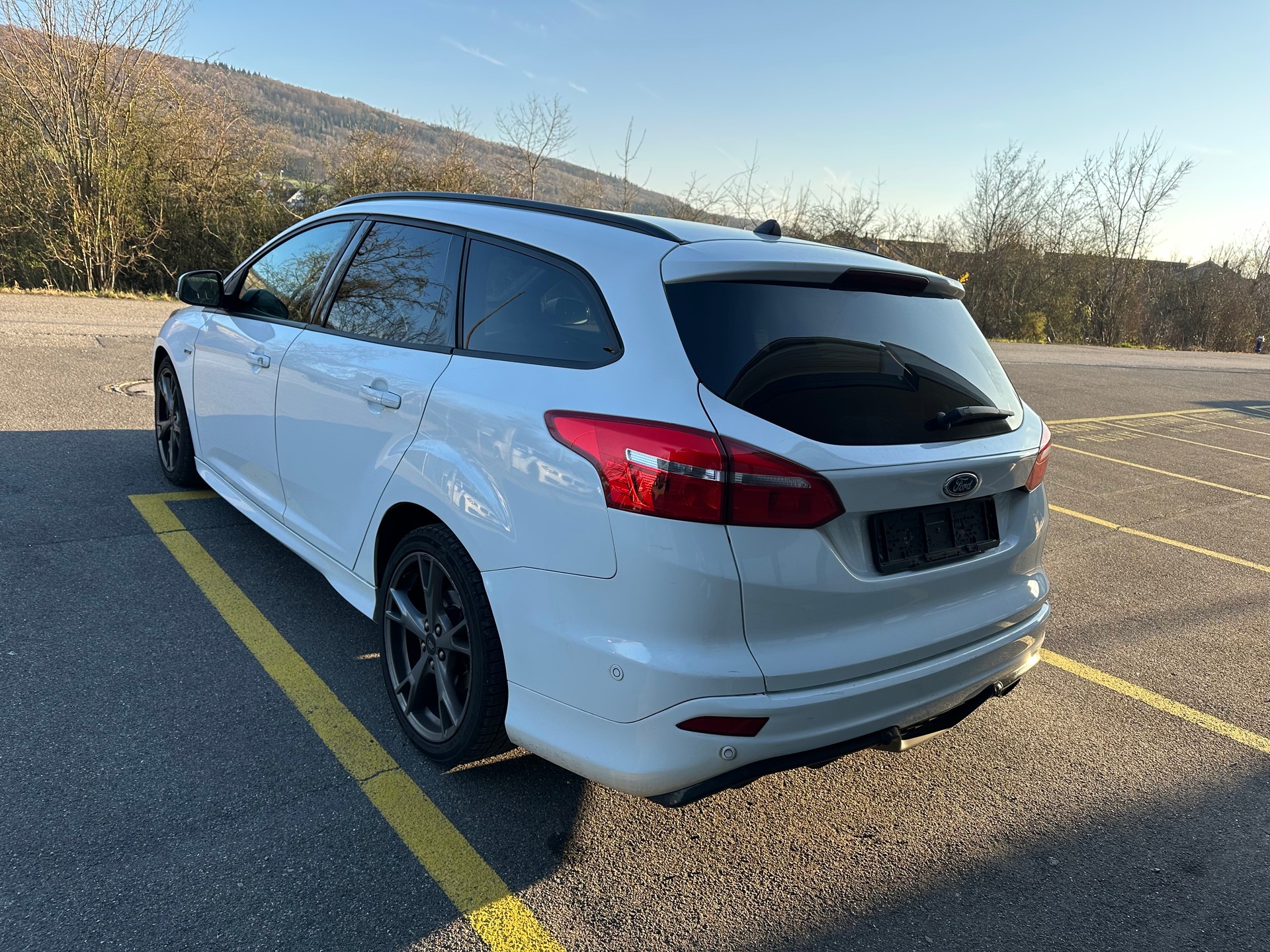 FORD Focus 1.5 SCTi Business Automatic-image-3