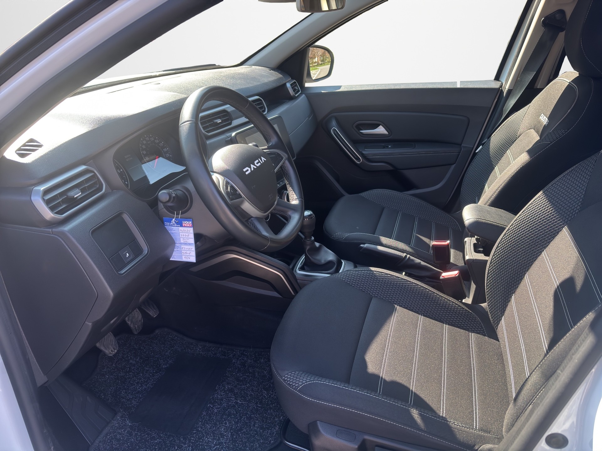 DACIA Duster TCe 150 Journey 4x4-image-8