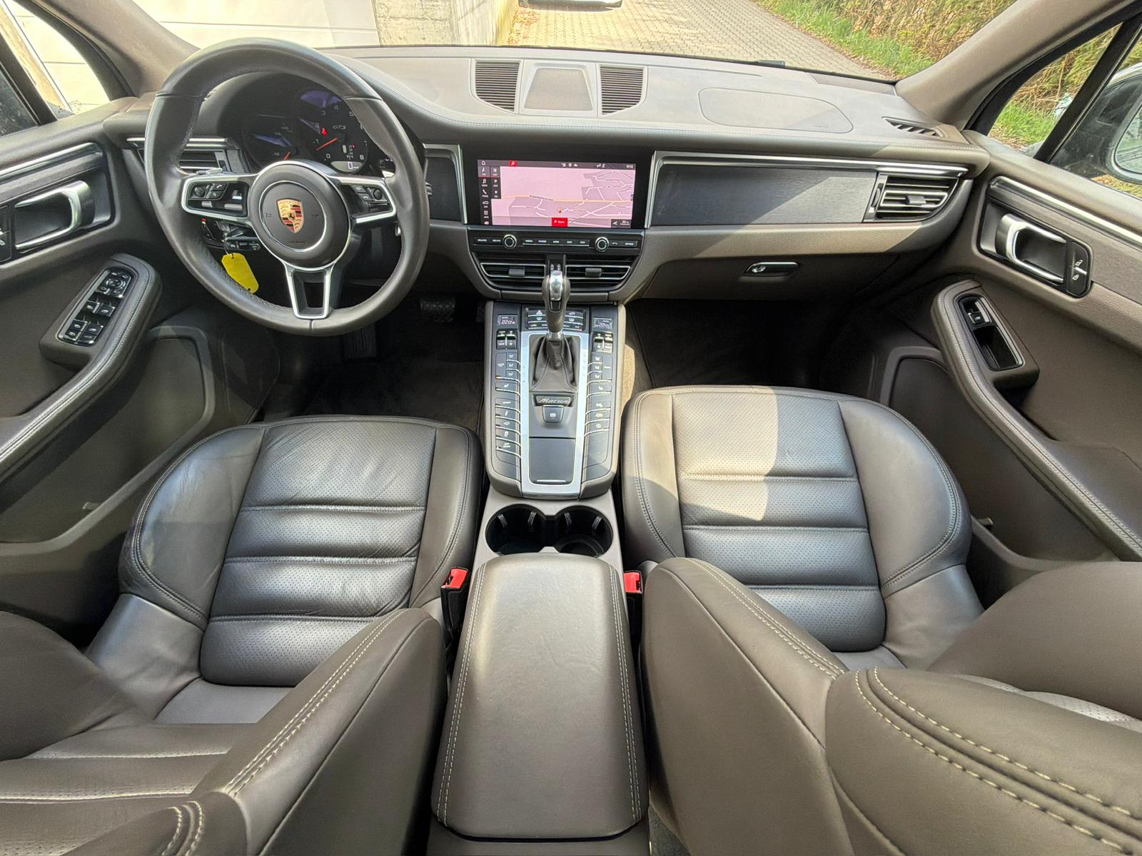 PORSCHE Macan GTS PDK-image-18