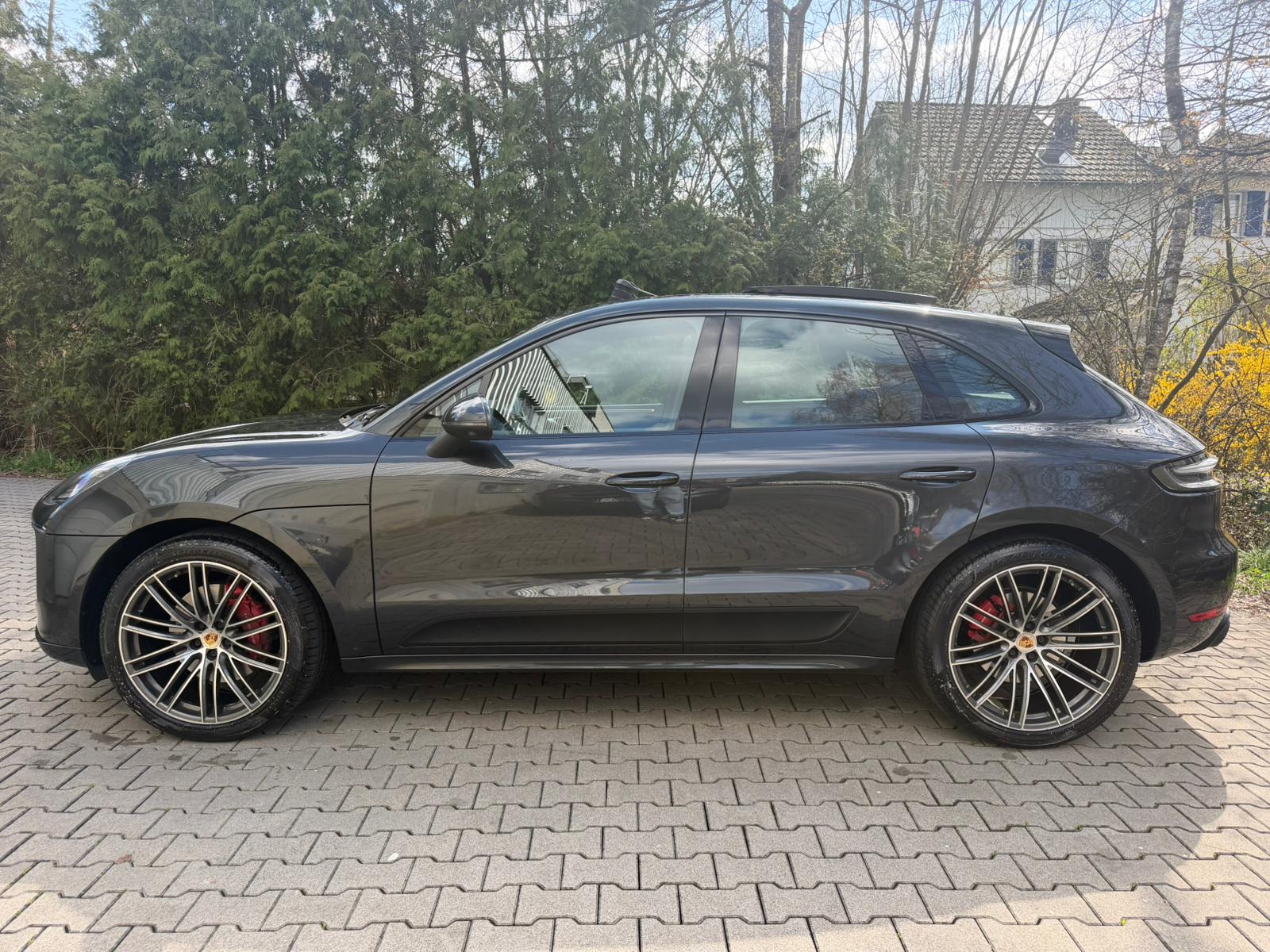 PORSCHE Macan GTS PDK-image-1