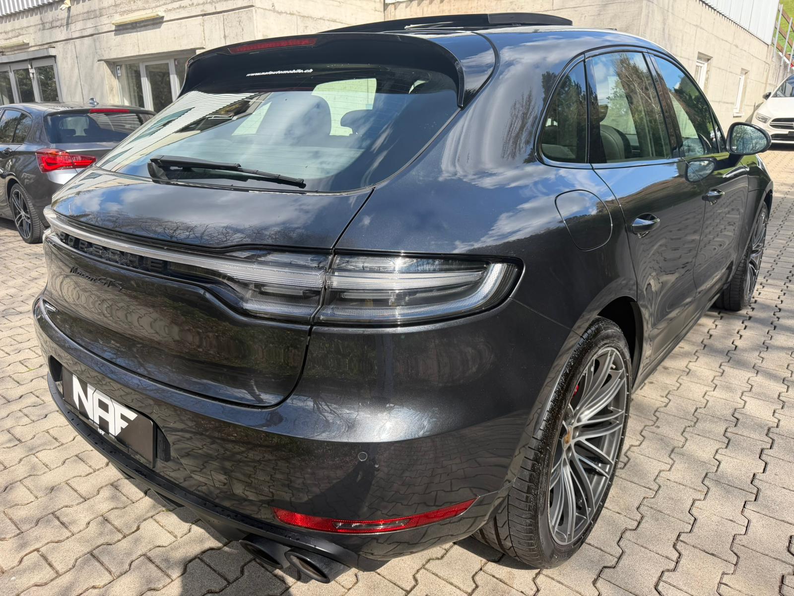 PORSCHE Macan GTS PDK-image-4