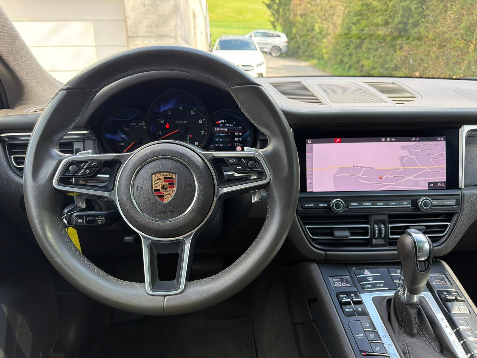 PORSCHE Macan GTS PDK-image-19