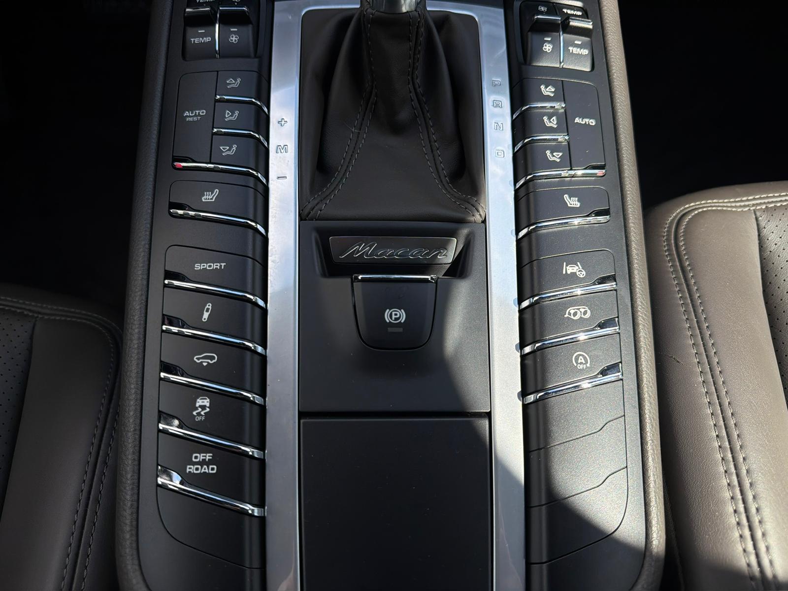 PORSCHE Macan GTS PDK-image-21