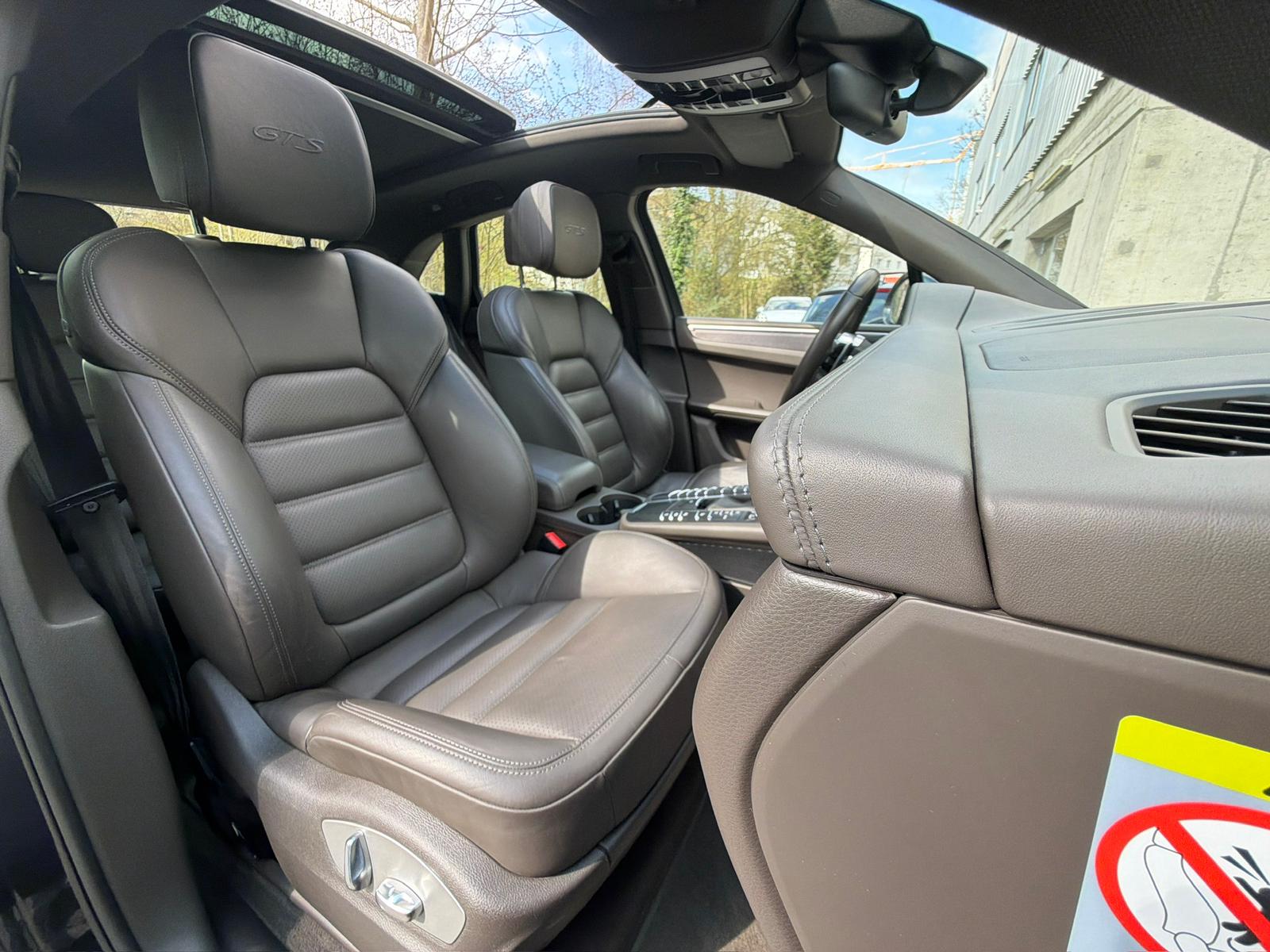 PORSCHE Macan GTS PDK-image-17