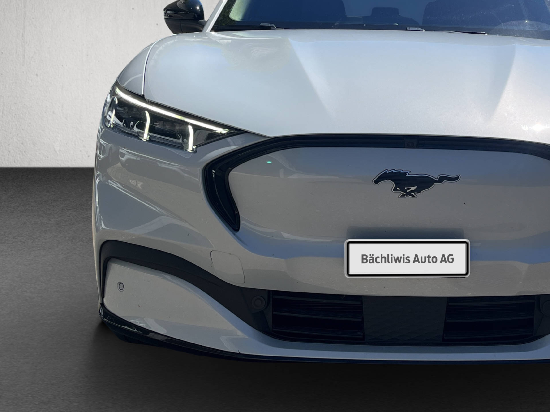 FORD Mustang Mach-E Extended AWD-image-8