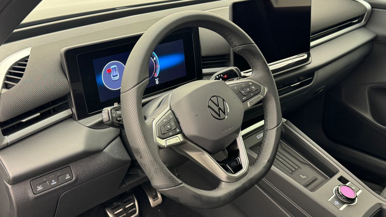 VW T-Roc 1.5 eTSI mHEV R-Line DSG-image-6