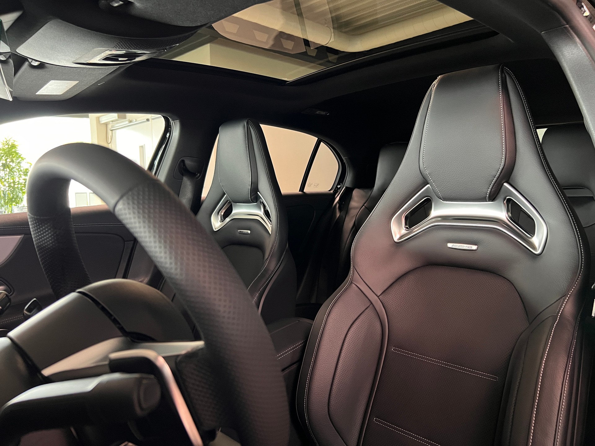 MERCEDES-BENZ A AMG 35 4Matic 8G-DCT-image-11
