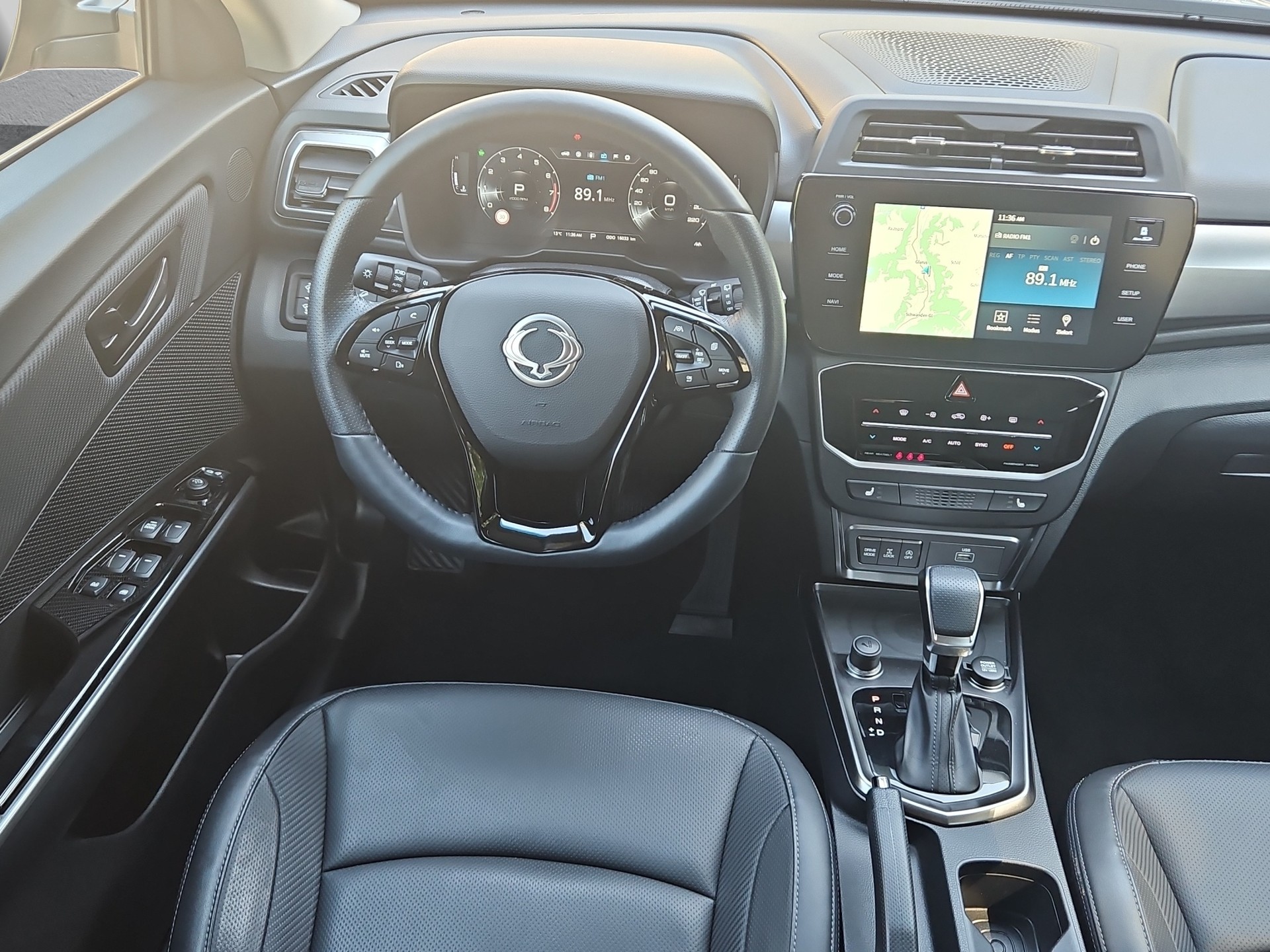 KGM-SsangYong Tivoli 1.5 T-GDI Titanium 4WD Automat-image-12