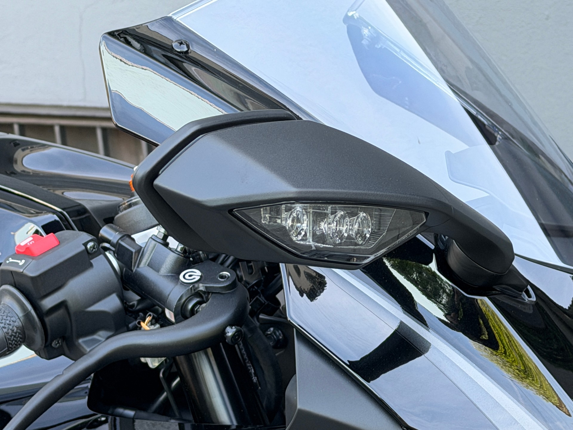 YAMAHA R7 (35kW) 2026-image-14