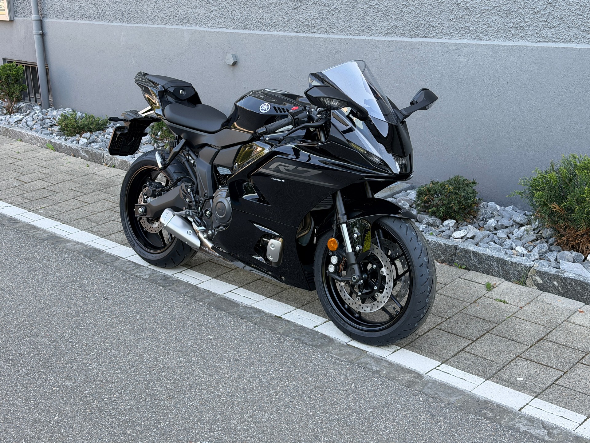 YAMAHA R7 (35kW) 2026-image-9
